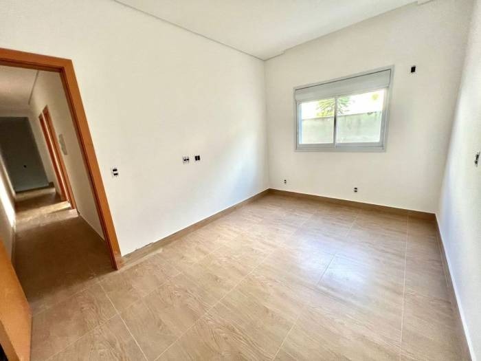 Casa à venda com 4 quartos, 187m² - Foto 18