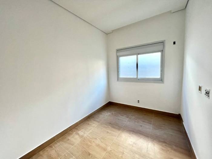 Casa à venda com 4 quartos, 187m² - Foto 20