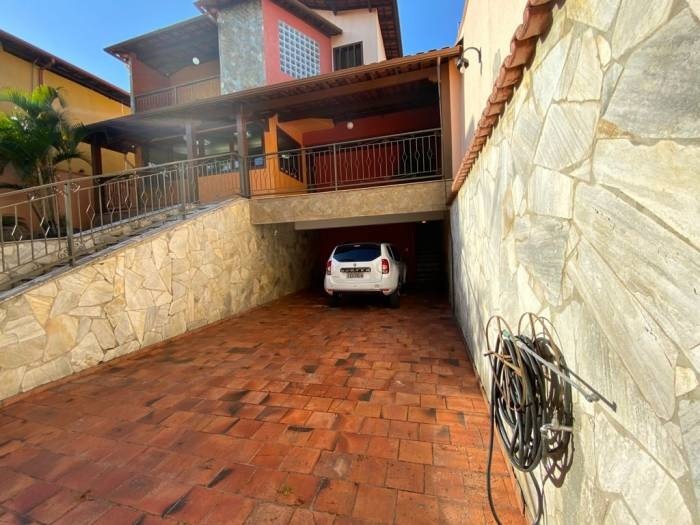 Casa à venda com 4 quartos, 258m² - Foto 25