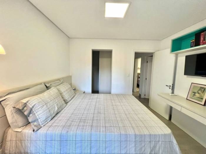 Apartamento à venda com 4 quartos, 198m² - Foto 7