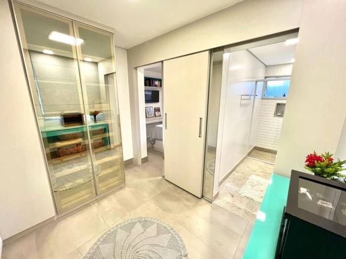 Apartamento à venda com 4 quartos, 198m² - Foto 8