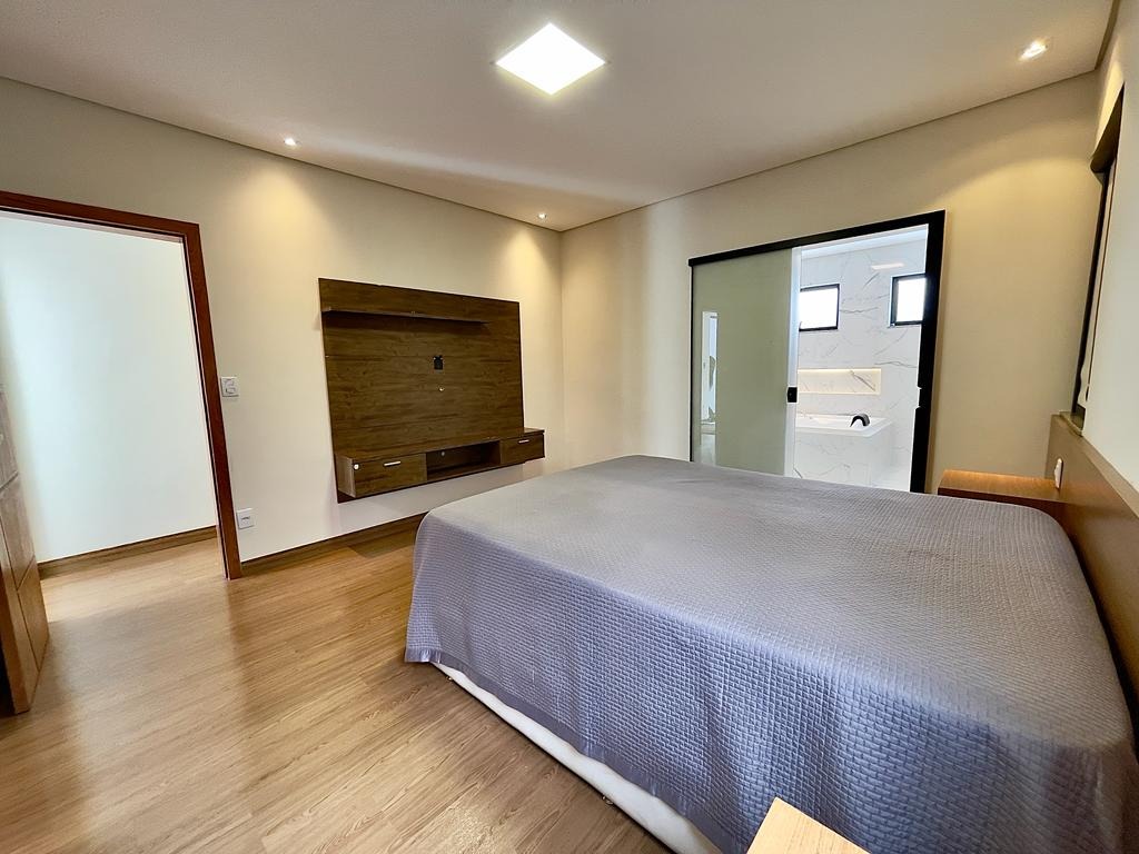 Casa à venda com 4 quartos, 332m² - Foto 16