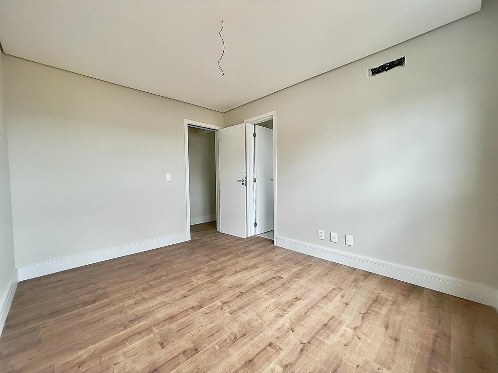 Apartamento à venda com 4 quartos, 139m² - Foto 10