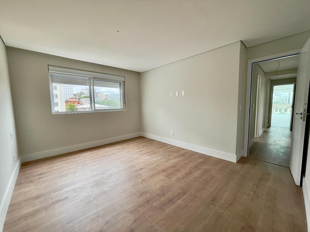 Apartamento à venda com 4 quartos, 139m² - Foto 14