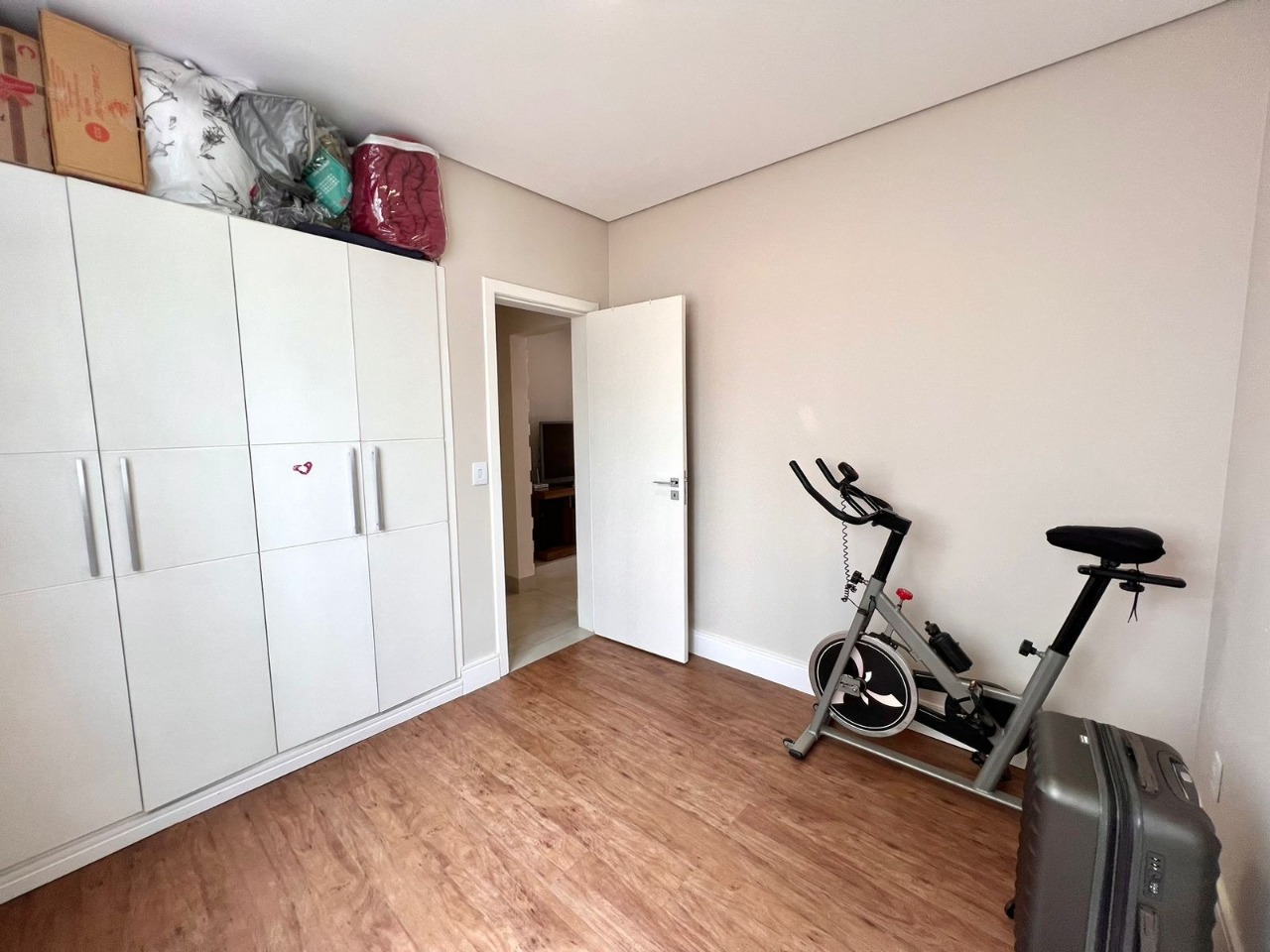 Apartamento à venda com 3 quartos, 93m² - Foto 13