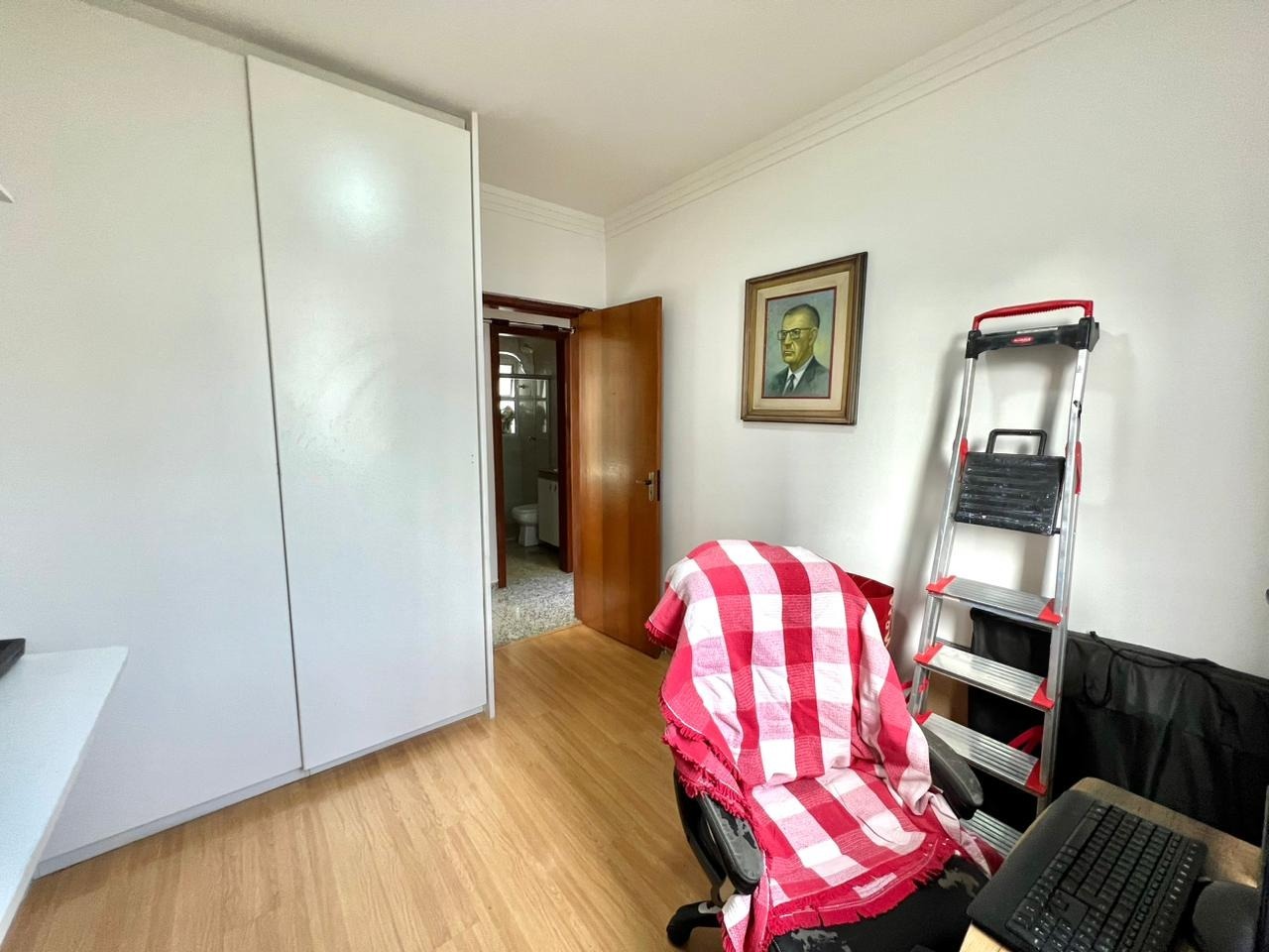 Apartamento à venda com 3 quartos, 95m² - Foto 13