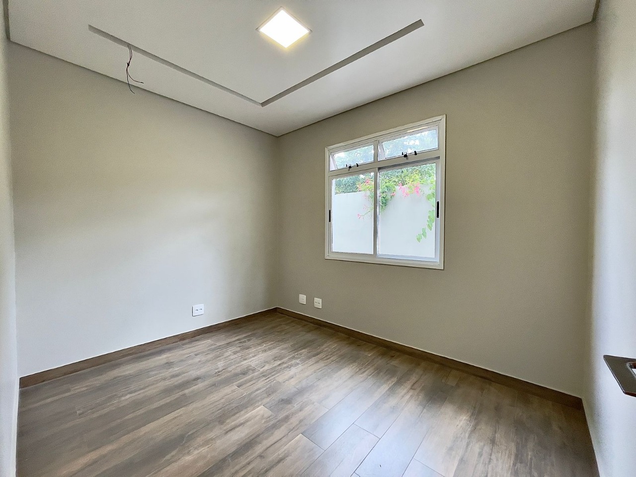 Casa à venda com 3 quartos, 105m² - Foto 10