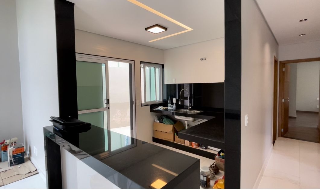 Casa à venda com 3 quartos, 105m² - Foto 5