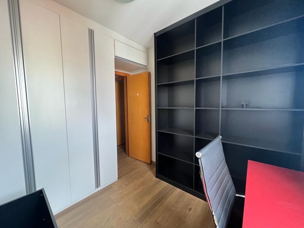 Apartamento à venda com 3 quartos, 80m² - Foto 5