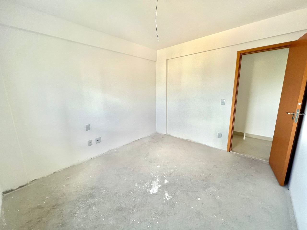 Apartamento à venda com 3 quartos, 92m² - Foto 8