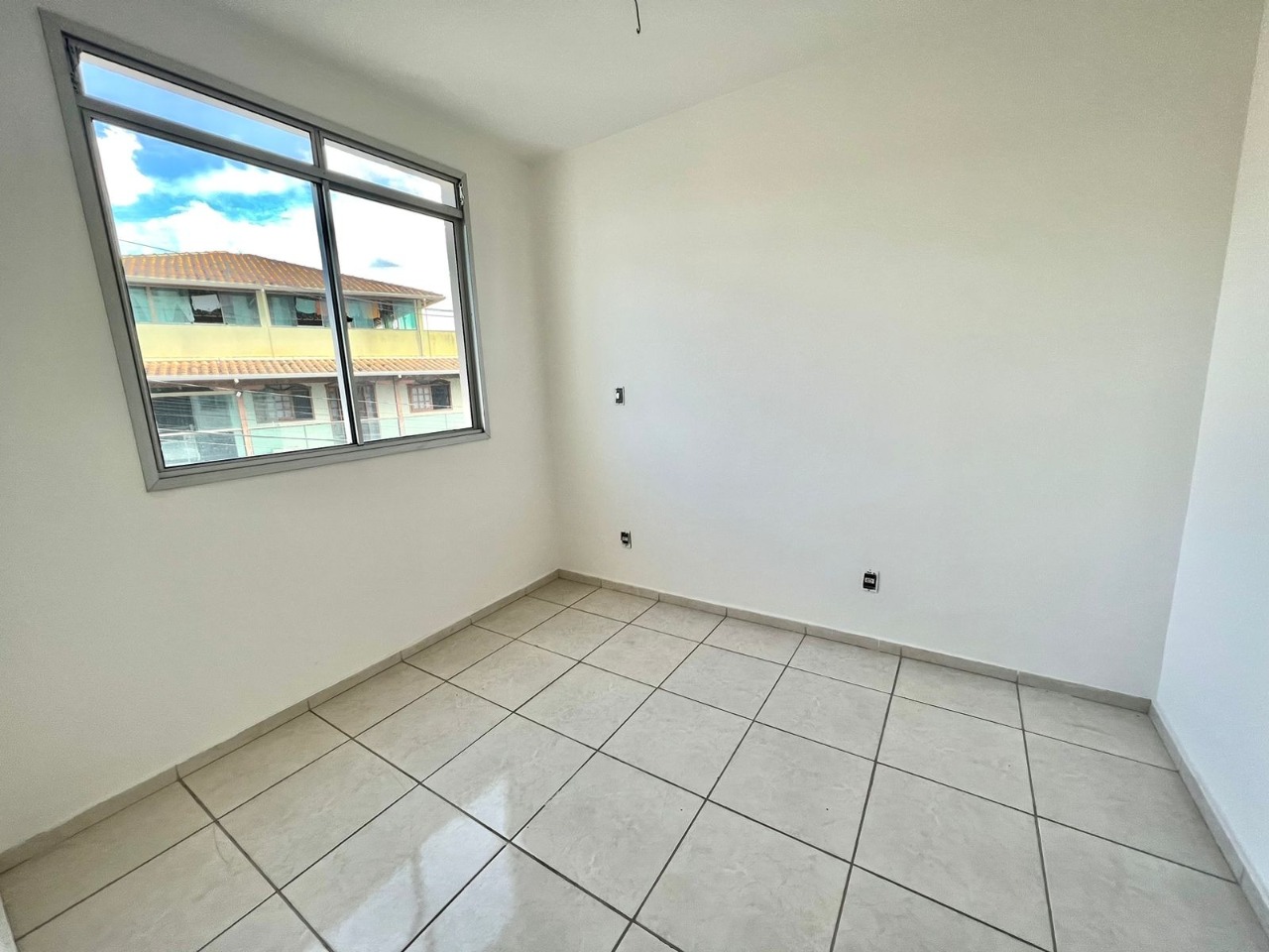 Apartamento à venda com 2 quartos, 51m² - Foto 2