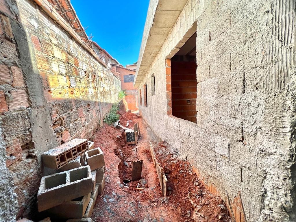 Casa à venda com 3 quartos, 190m² - Foto 4