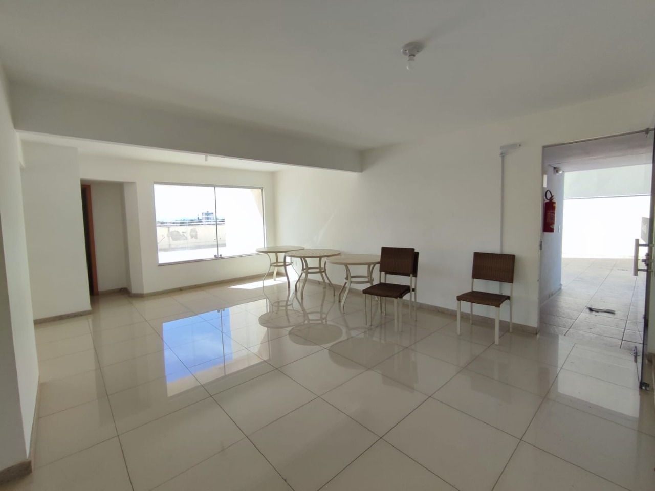 Apartamento à venda com 3 quartos, 77m² - Foto 13