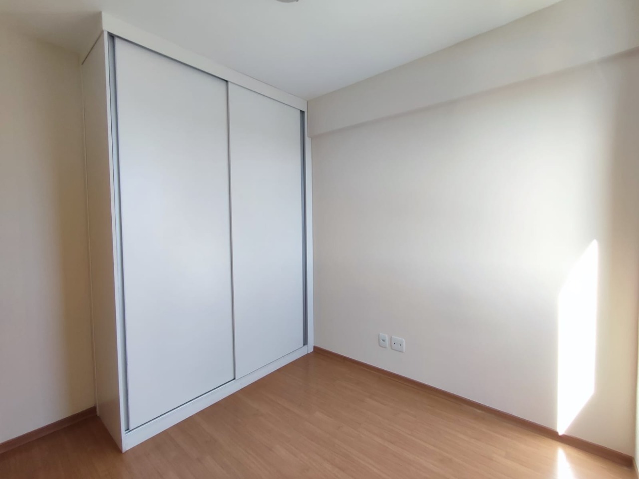 Apartamento à venda com 3 quartos, 77m² - Foto 18