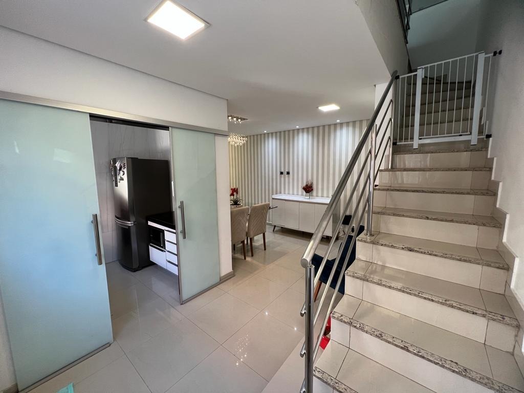 Cobertura à venda com 2 quartos, 123m² - Foto 4