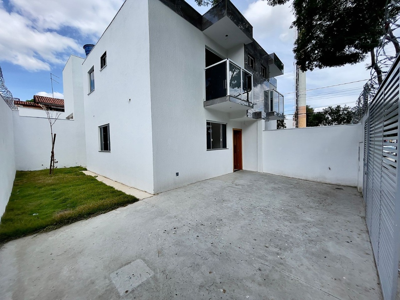 Casa à venda com 3 quartos, 163m² - Foto 3