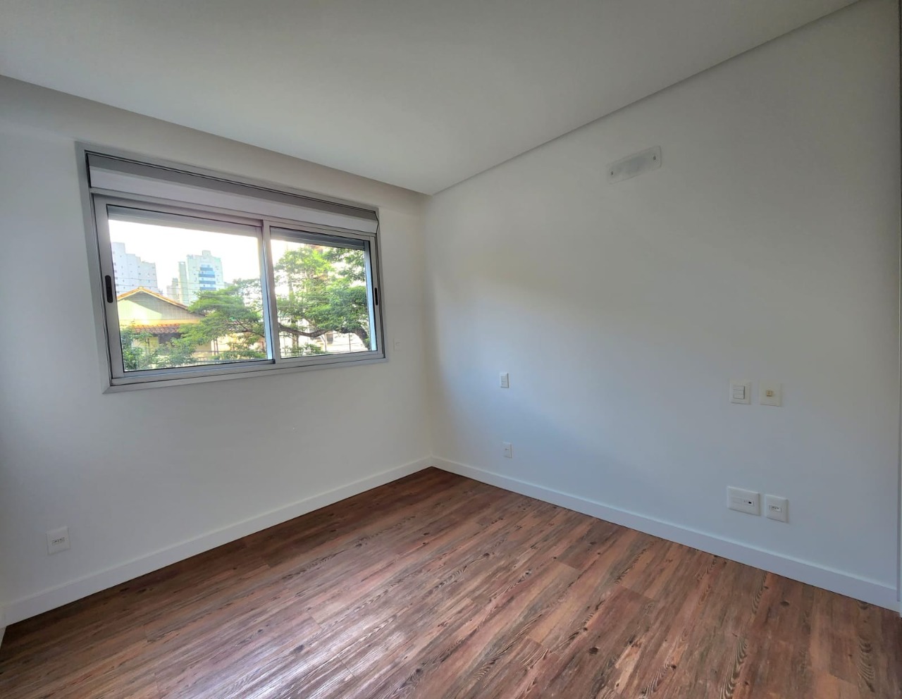 Apartamento à venda com 4 quartos, 197m² - Foto 18