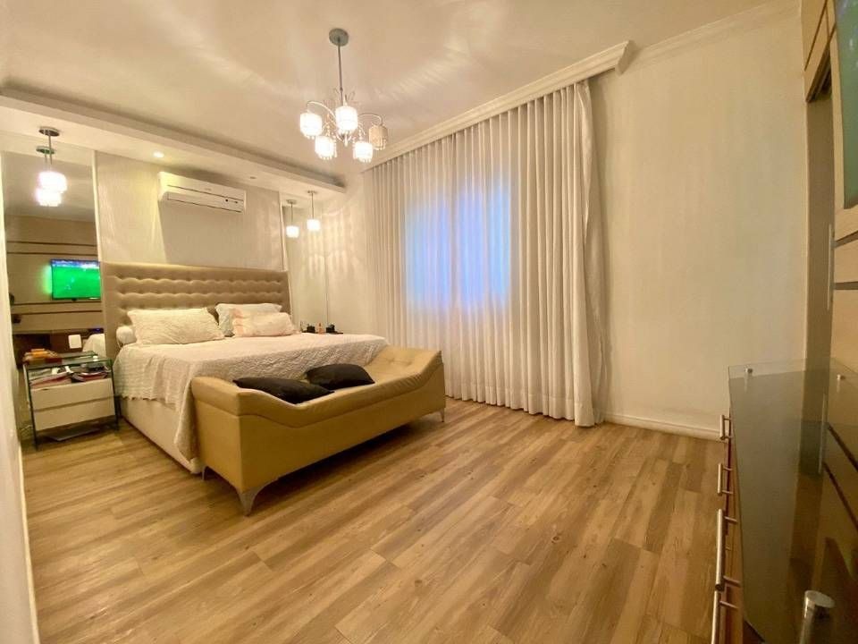 Casa à venda com 5 quartos, 266m² - Foto 9