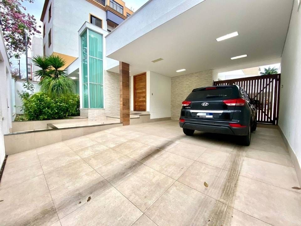 Casa à venda com 5 quartos, 266m² - Foto 25