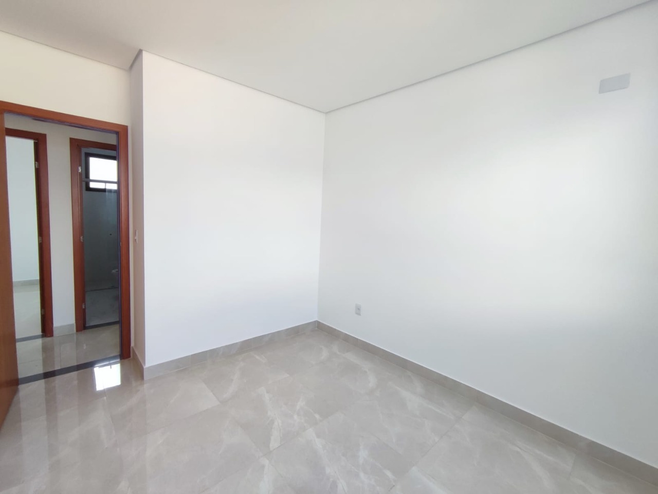 Apartamento à venda com 3 quartos, 100m² - Foto 6