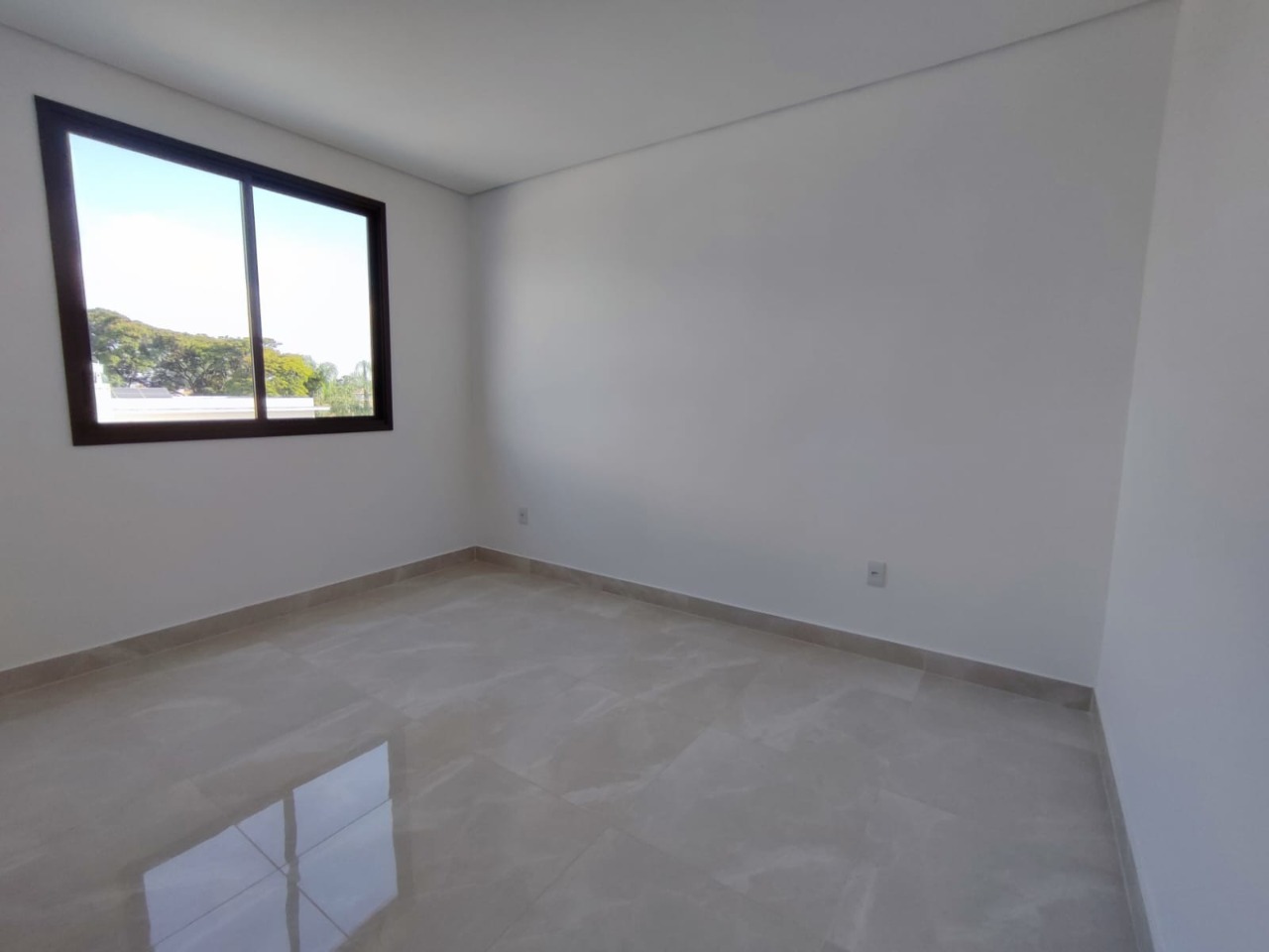 Apartamento à venda com 3 quartos, 100m² - Foto 9