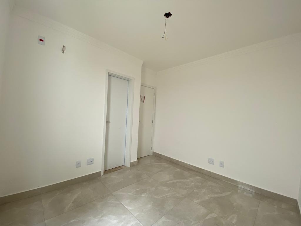 Apartamento à venda com 3 quartos, 110m² - Foto 16