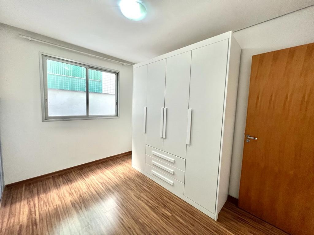 Apartamento à venda com 2 quartos, 95m² - Foto 17