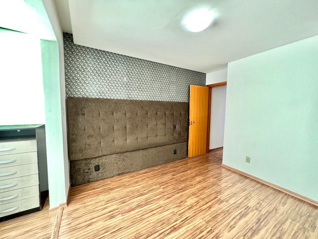 Apartamento à venda com 2 quartos, 95m² - Foto 11