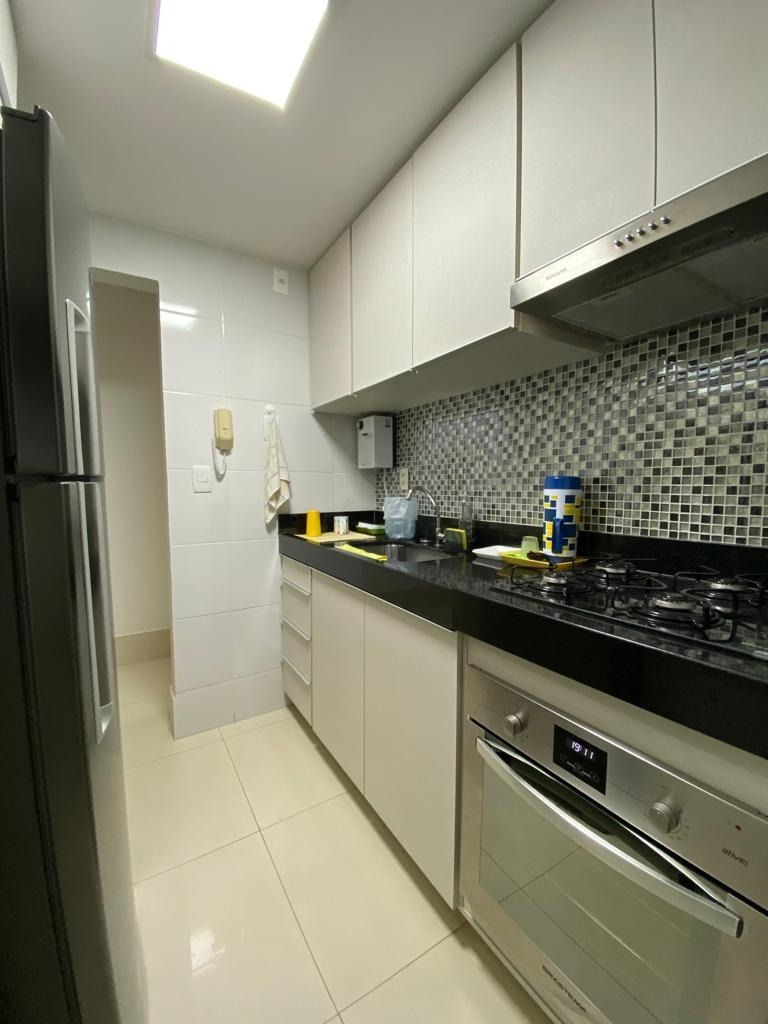 Apartamento à venda com 3 quartos, 70m² - Foto 4