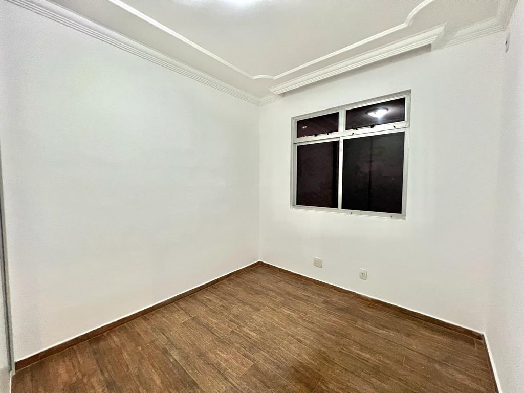 Apartamento à venda com 2 quartos, 72m² - Foto 5