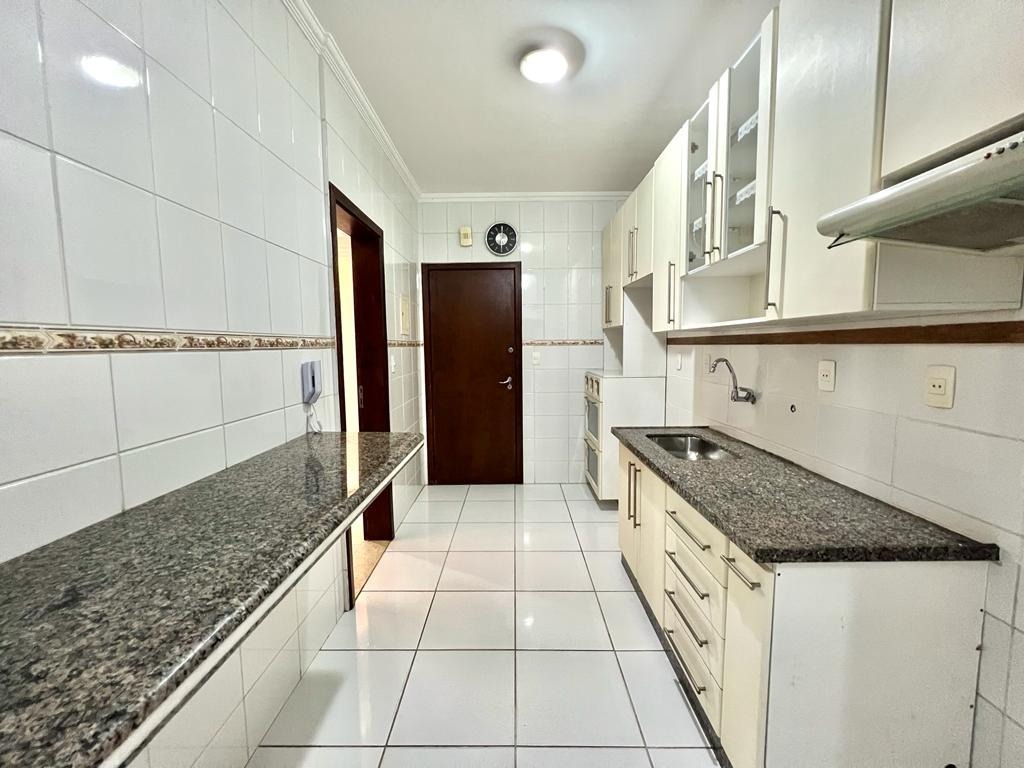 Apartamento à venda com 2 quartos, 72m² - Foto 6