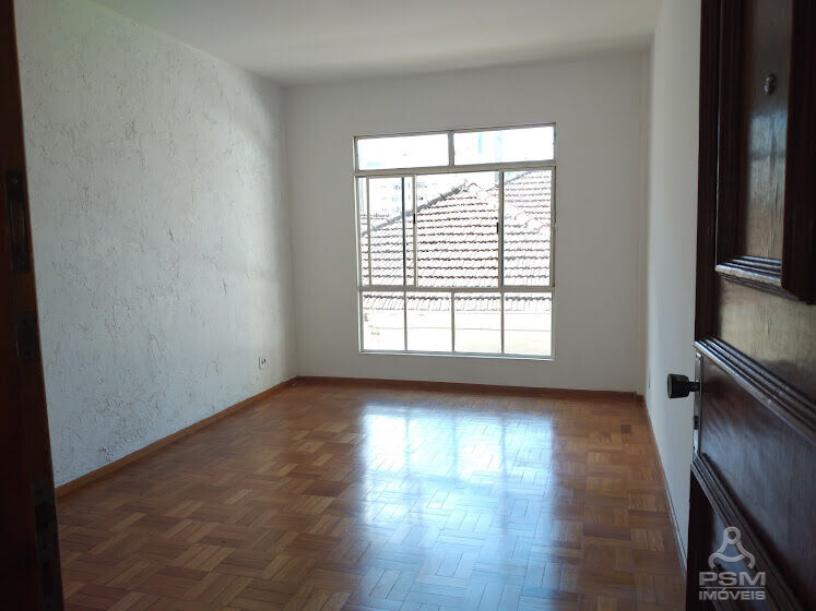 Apartamento à venda com 3 quartos, 94m² - Foto 4