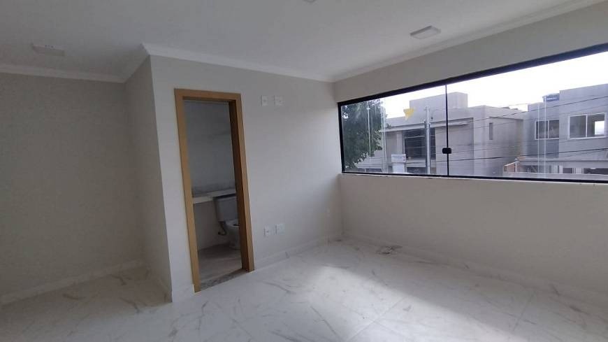 Casa à venda com 3 quartos, 102m² - Foto 7