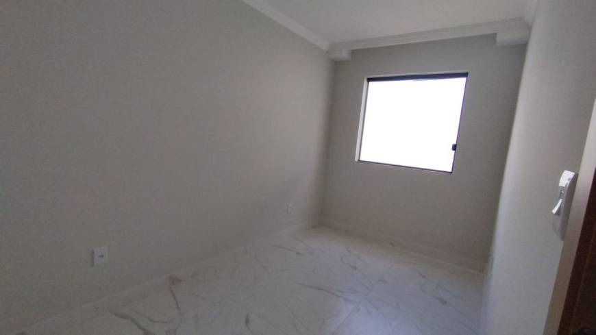 Casa à venda com 3 quartos, 102m² - Foto 12