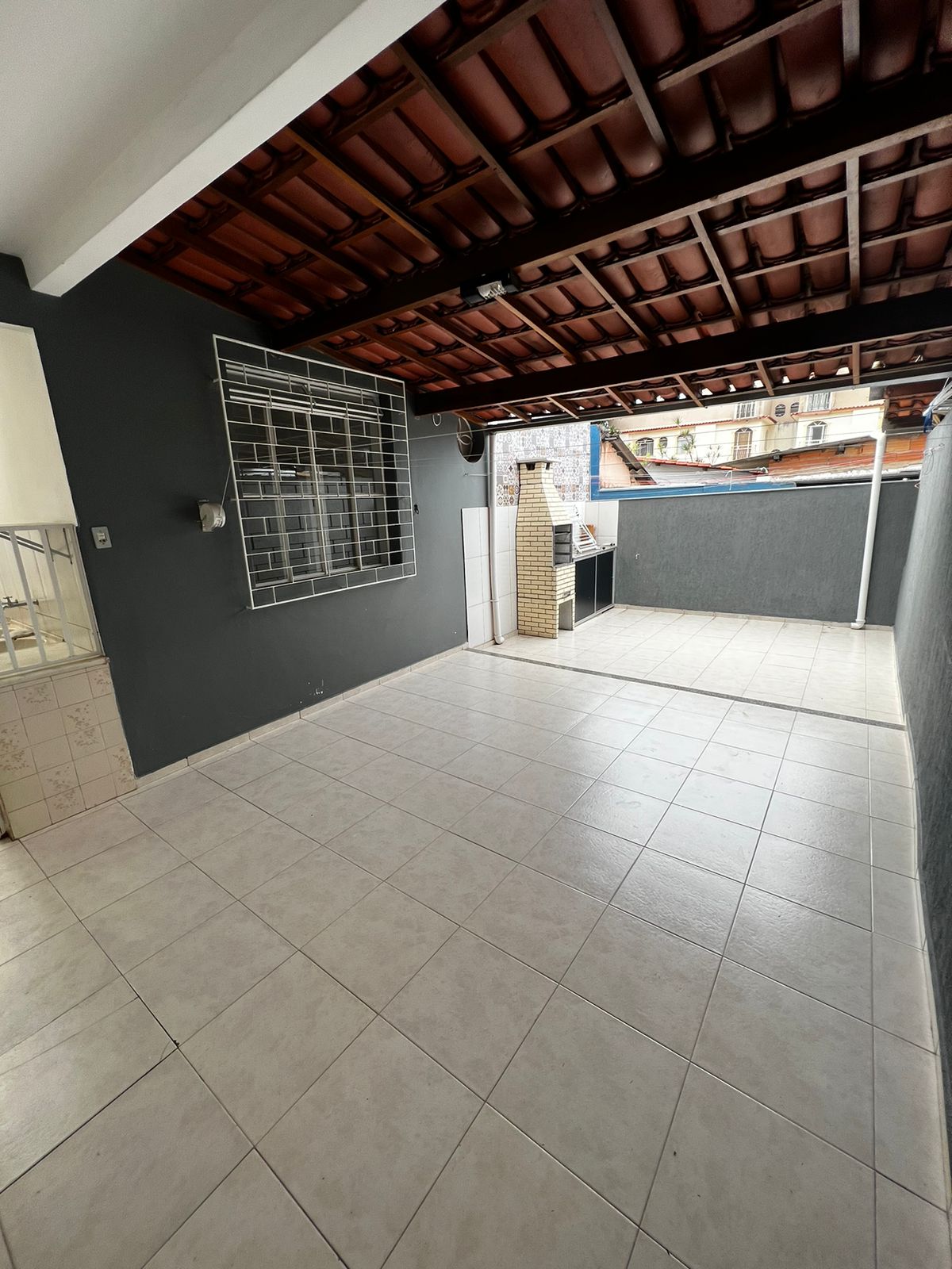 Casa à venda com 5 quartos, 241m² - Foto 16