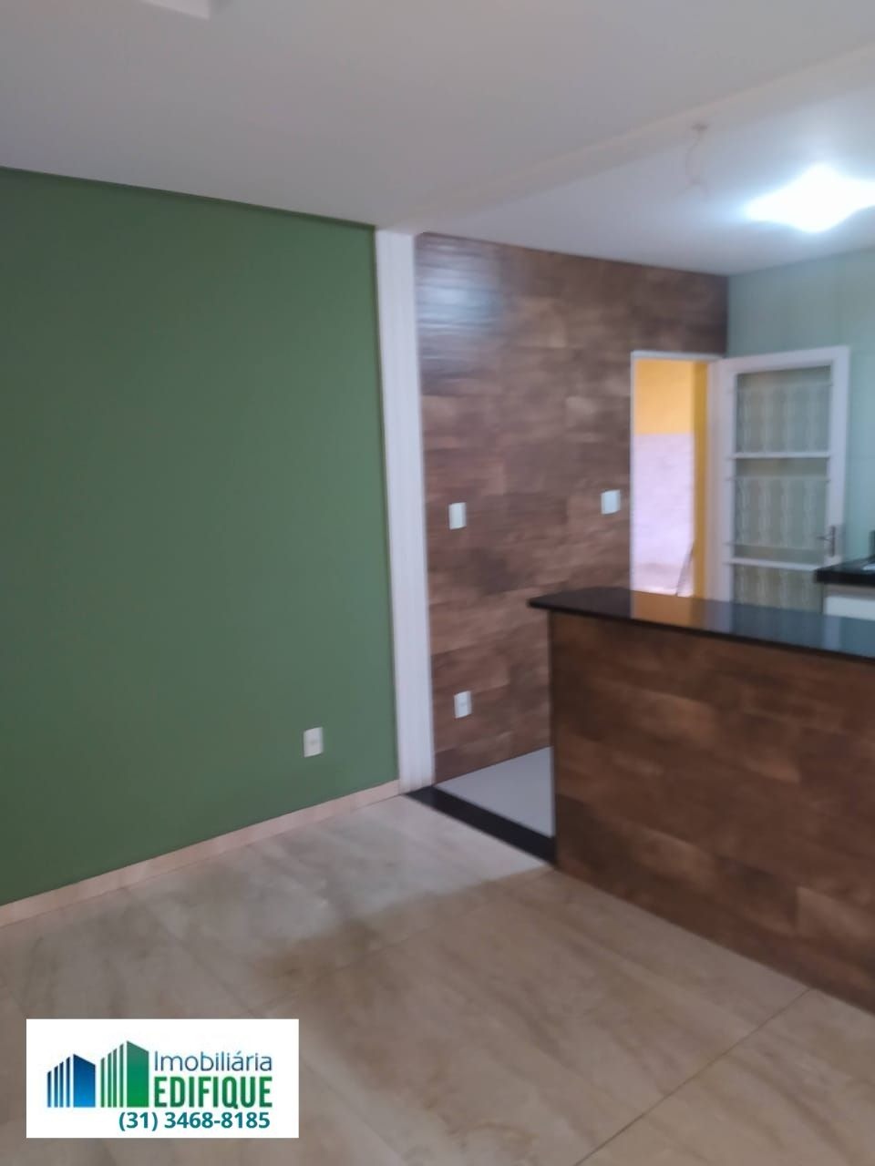 Casa à venda com 2 quartos, 245m² - Foto 2