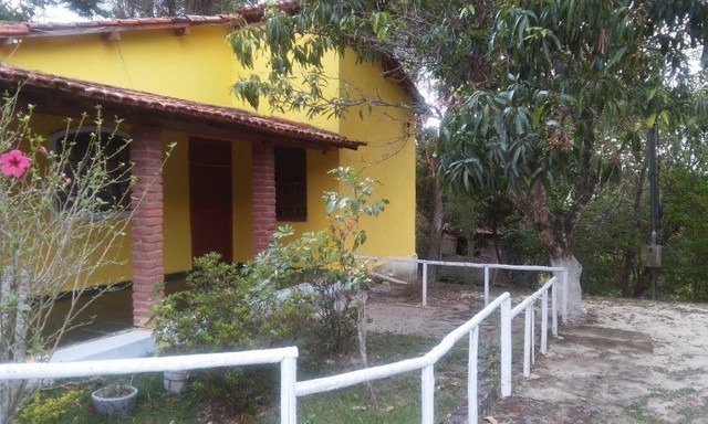 Chácara à venda com 3 quartos, 200m² - Foto 2