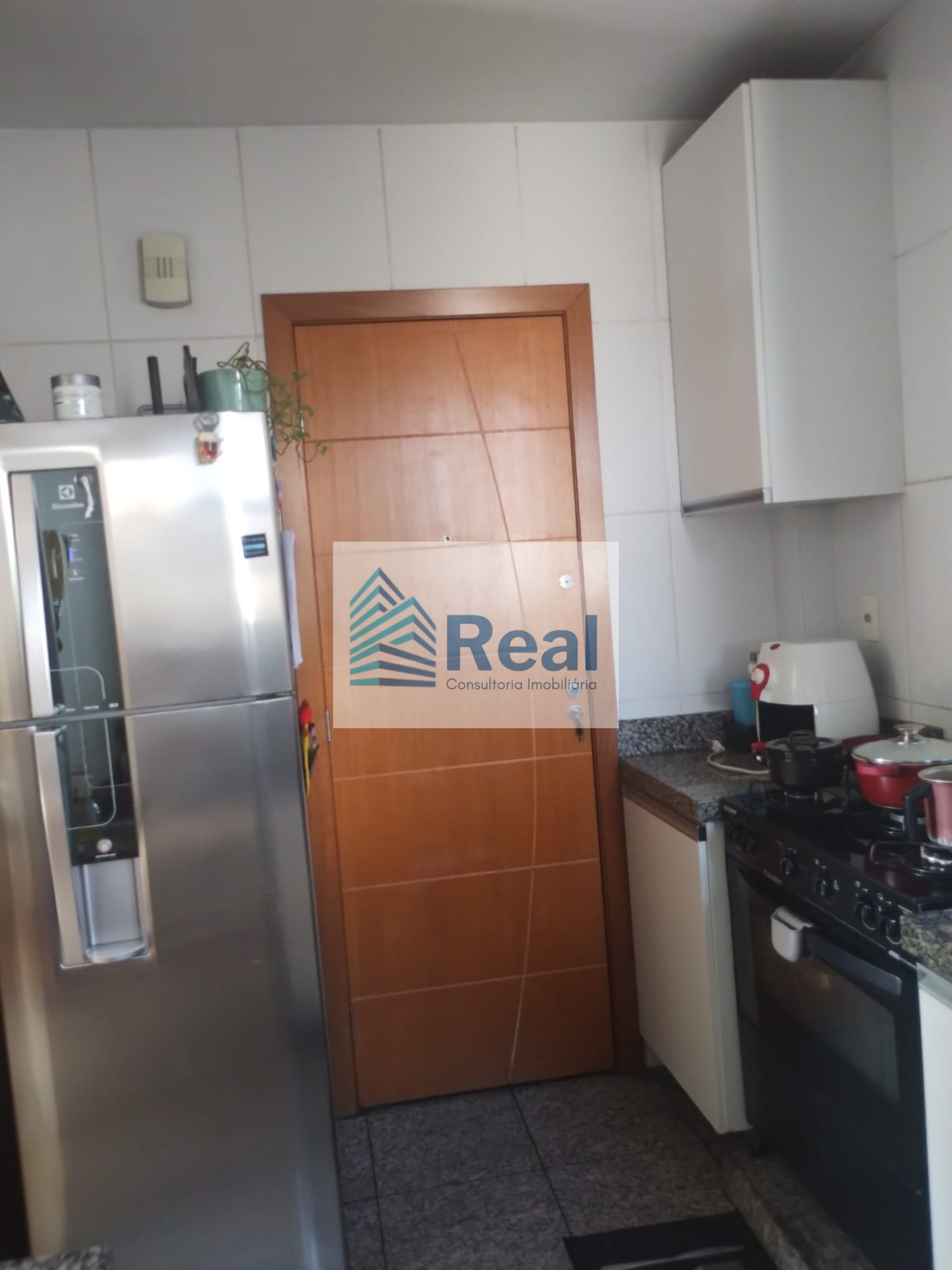 Apartamento à venda com 3 quartos, 95m² - Foto 8