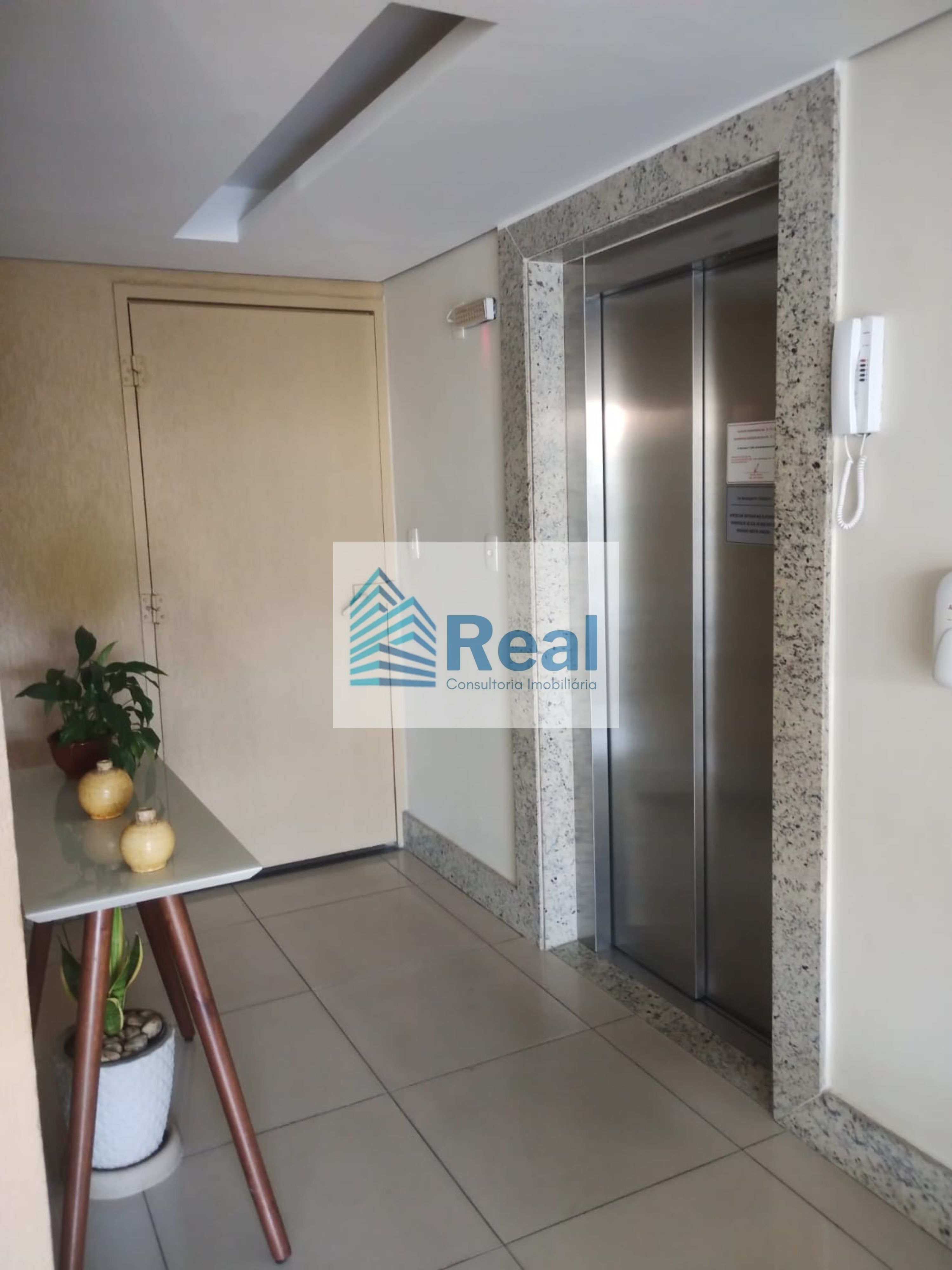 Apartamento à venda com 3 quartos, 95m² - Foto 9