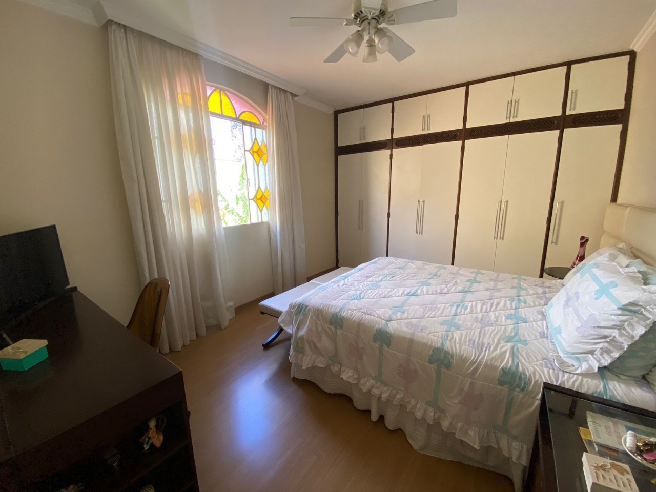 Casa à venda com 4 quartos, 351m² - Foto 14