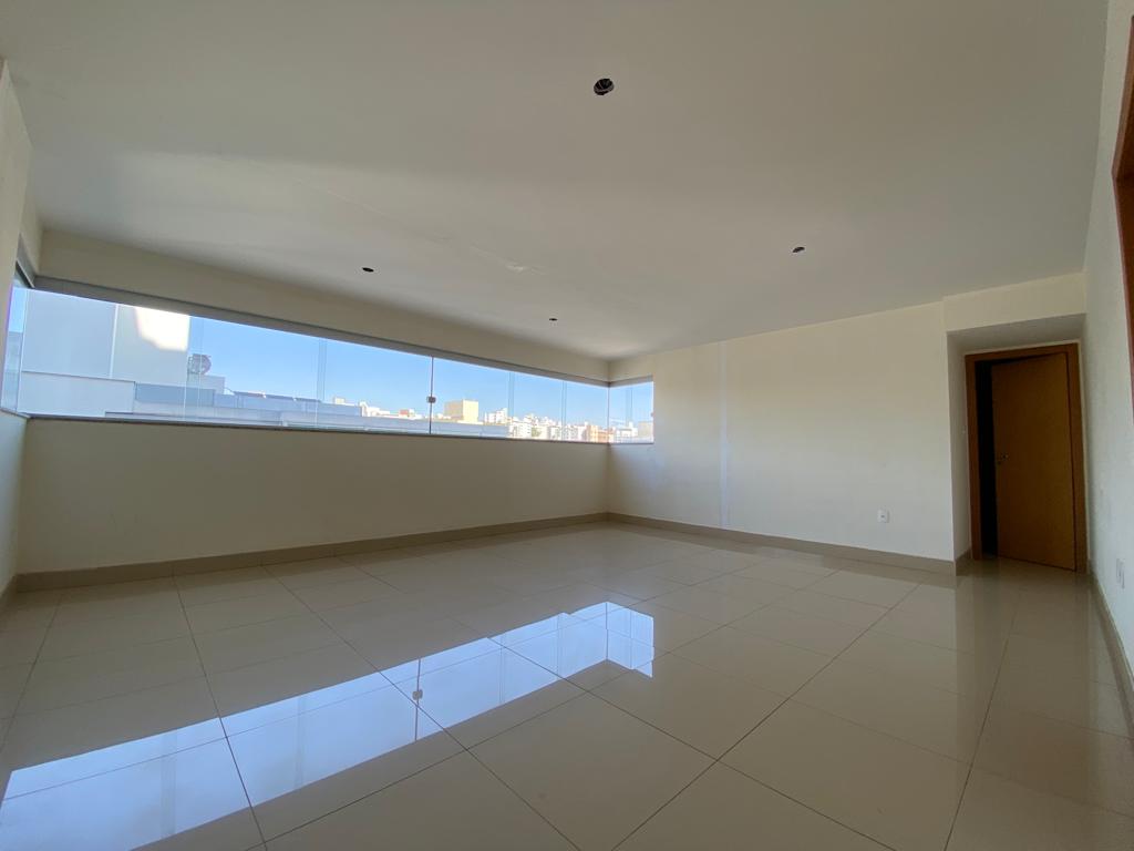 Apartamento à venda com 4 quartos, 110m² - Foto 1