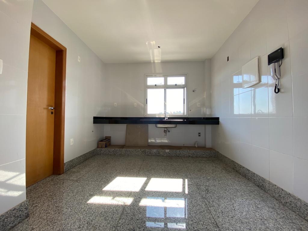 Apartamento à venda com 4 quartos, 110m² - Foto 3