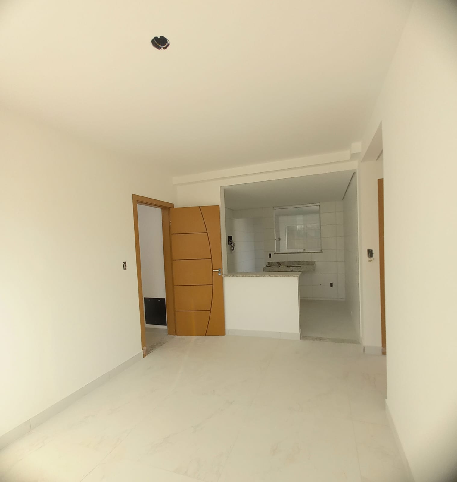 Apartamento à venda com 2 quartos, 62m² - Foto 3