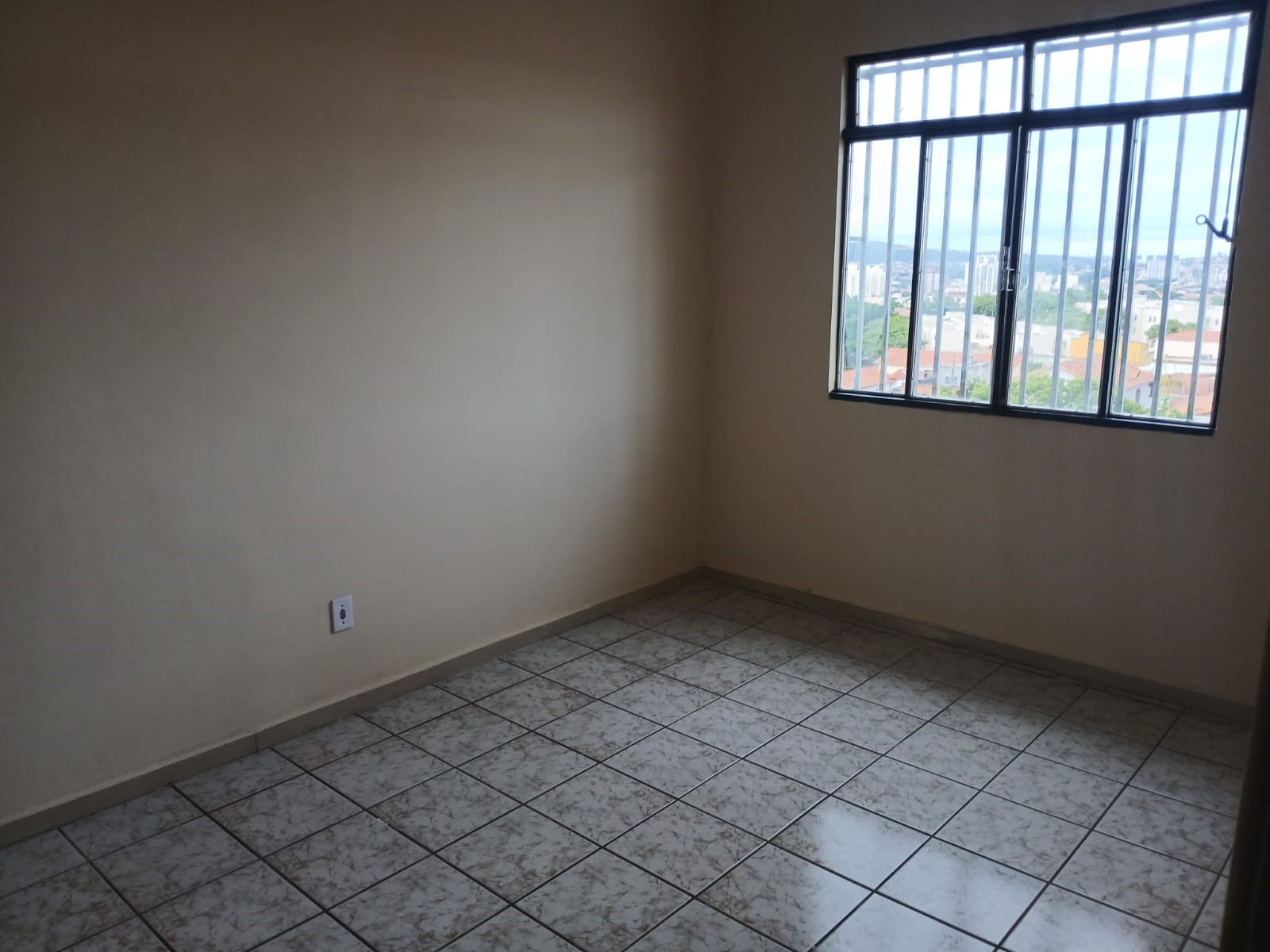 Apartamento à venda com 2 quartos, 60m² - Foto 1