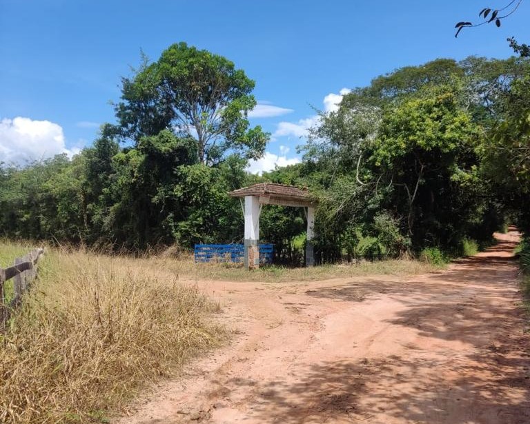 Chácara à venda com 4 quartos, 3270000m² - Foto 20