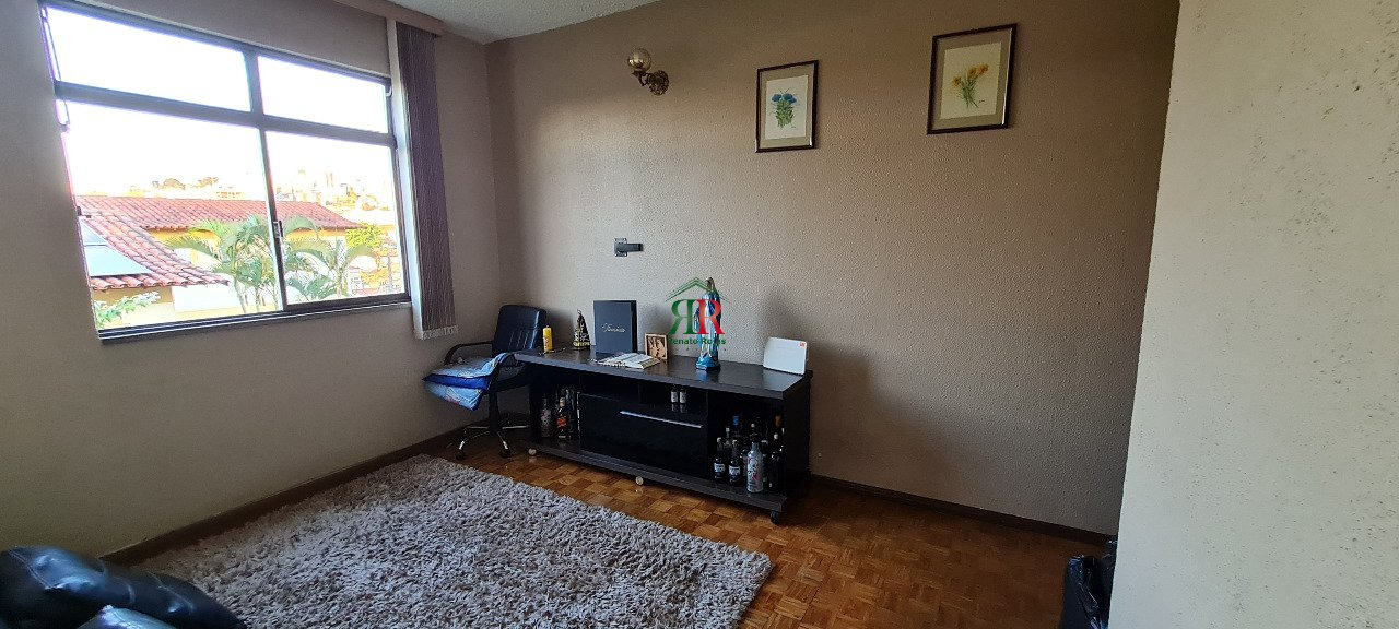 Apartamento à venda com 3 quartos, 90m² - Foto 2