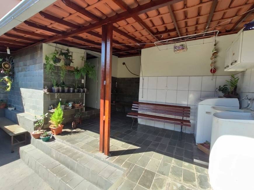 Casa à venda com 2 quartos, 186m² - Foto 3