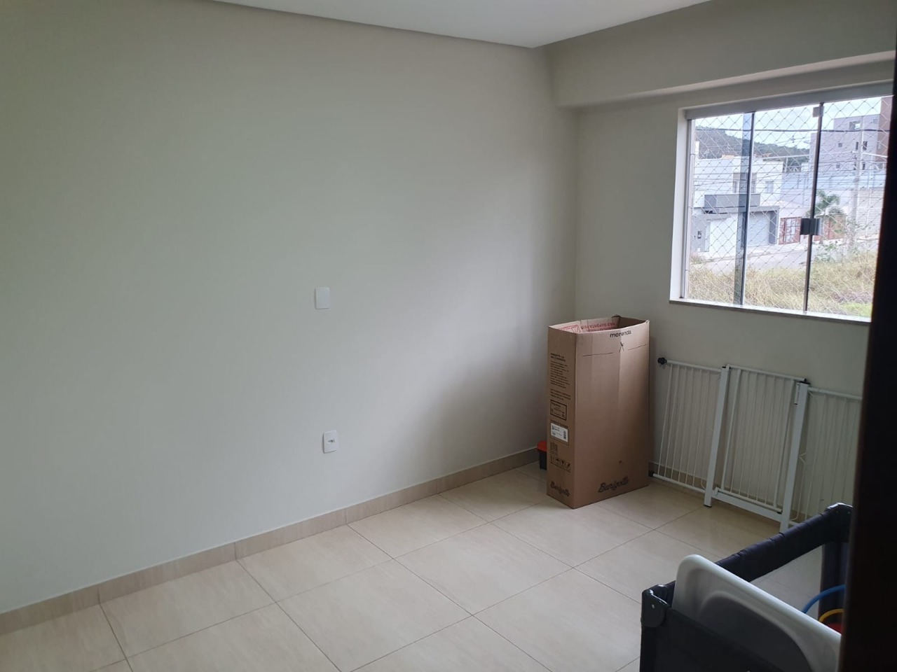 Casa à venda com 4 quartos, 230m² - Foto 2