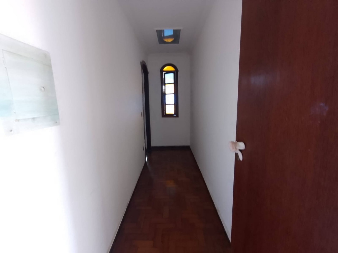 Casa à venda com 3 quartos, 240m² - Foto 3