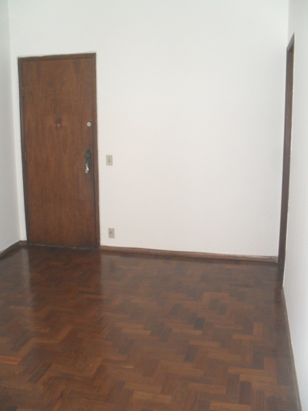 Apartamento à venda com 3 quartos, 125m² - Foto 8